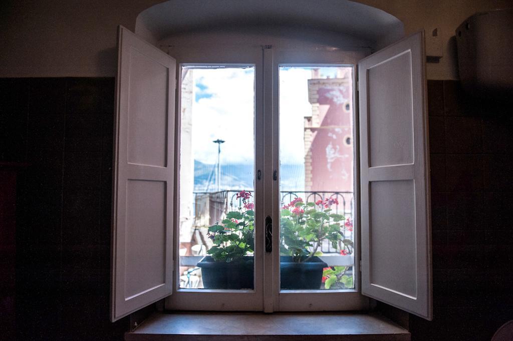 Almayer La Locanda Gaeta Room photo